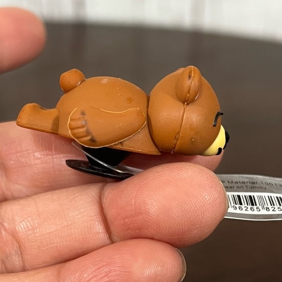 CROCS 3D brown bear on a tummy jibbitz - Picture 6 of 10